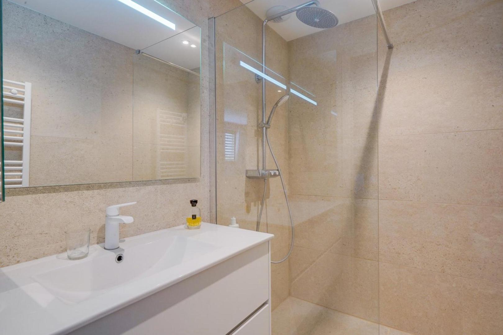 Spacious Bordeaux Family Home With Swimming Pool Εξωτερικό φωτογραφία