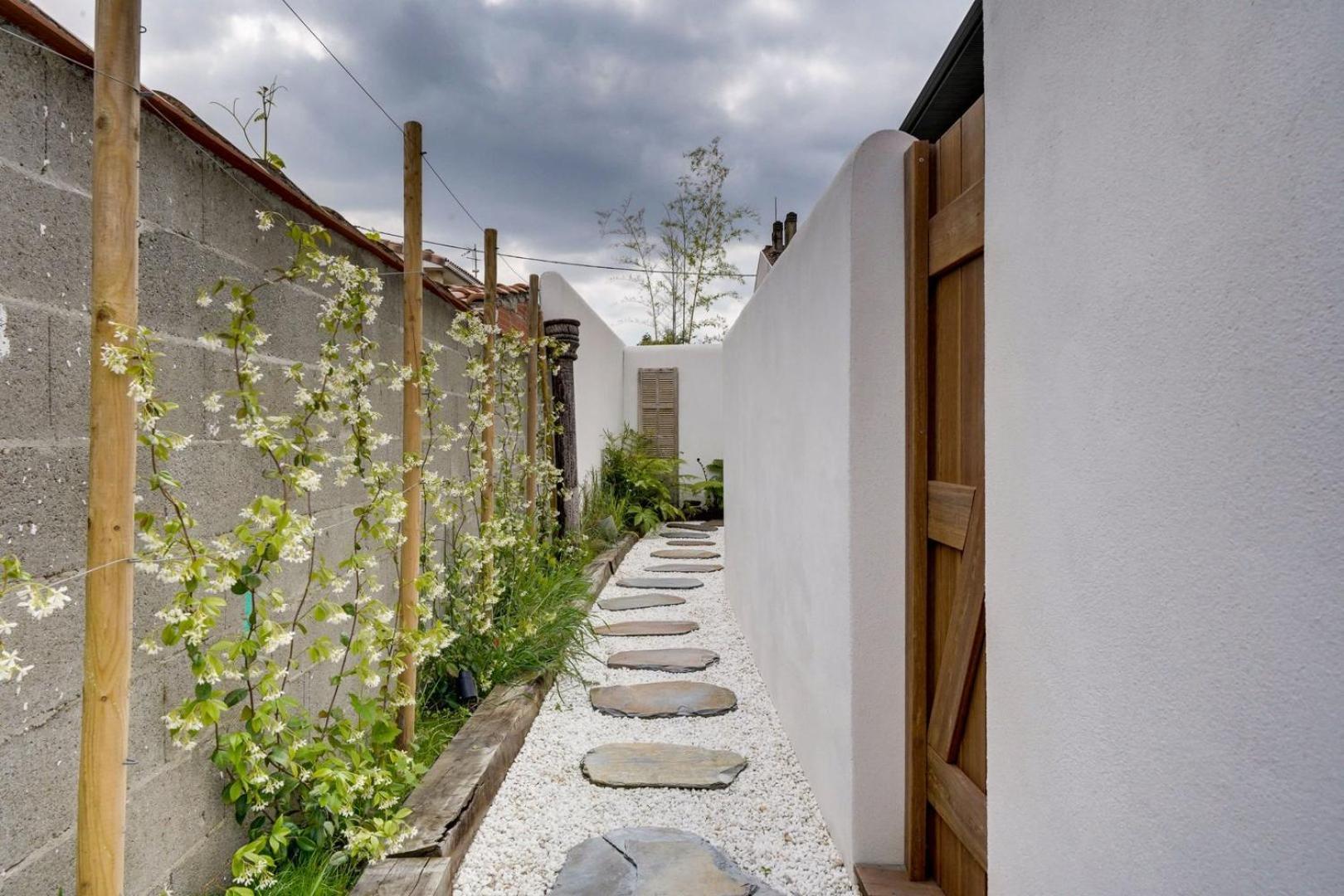 Spacious Bordeaux Family Home With Swimming Pool Εξωτερικό φωτογραφία