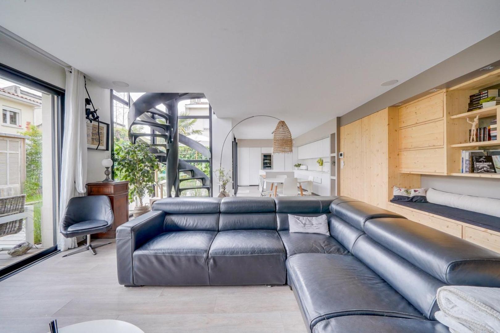 Spacious Bordeaux Family Home With Swimming Pool Εξωτερικό φωτογραφία